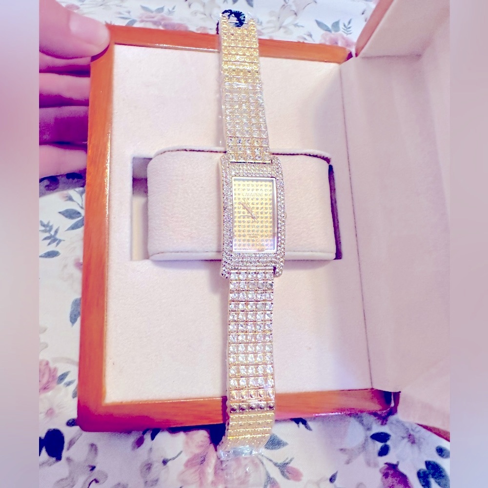 NEW Cavadini Gold Sapphire Coated Rhinestone Water Resistant Watch